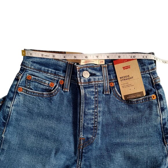 Levis Womens Wedgie Straight Jeans • Button fly closure Size 29 Blue Denim - Picture 6 of 11